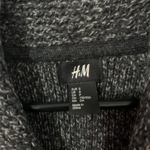 H&M cardigan - Picture 3 of 5